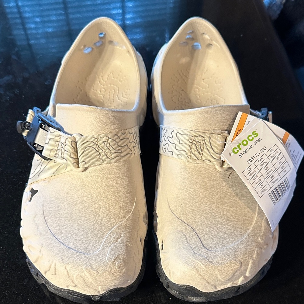 CROCS Women's Cream Athletic Shoes